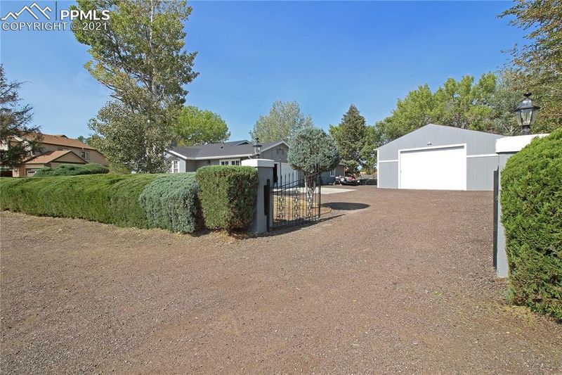 7090 Sand Trap Dr, Colorado Springs, CO 80925