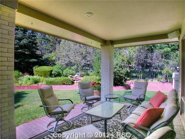 71 Cheyenne Mountain Blvd, Colorado Springs, CO 80906