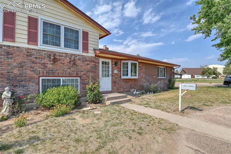 710 Leta Dr, Colorado Springs, CO 80911