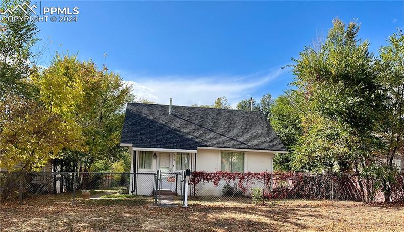 710 Swope Ave, Colorado Springs, CO 80909