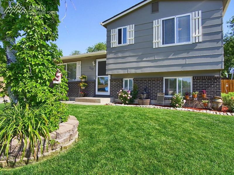 7102 Chippewa Rd, Colorado Springs, CO 80915