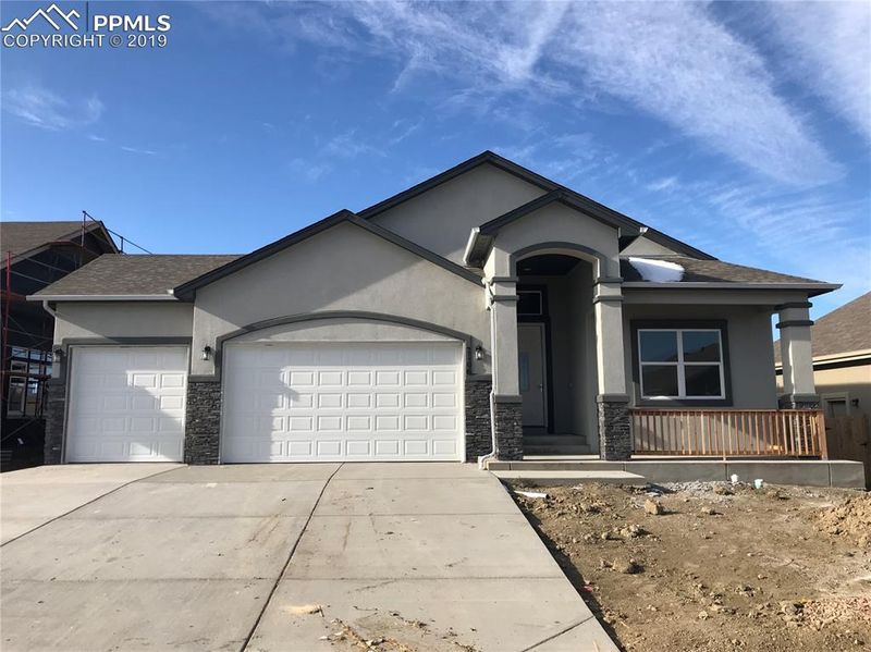 7106 Peachleaf Dr, Colorado Springs, CO 80925