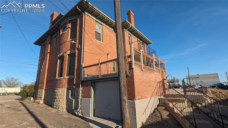 711 N Albany Ave, Pueblo, CO 81003