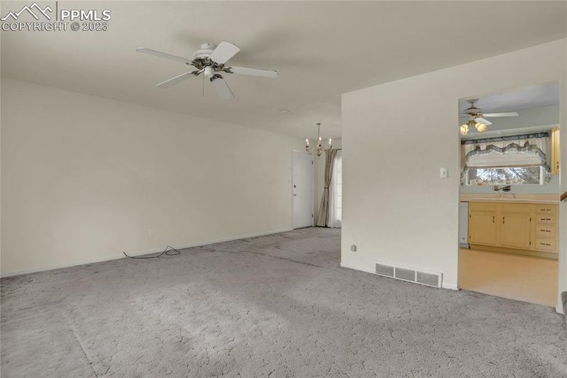 711 Holmes Dr, Colorado Springs, CO 80909