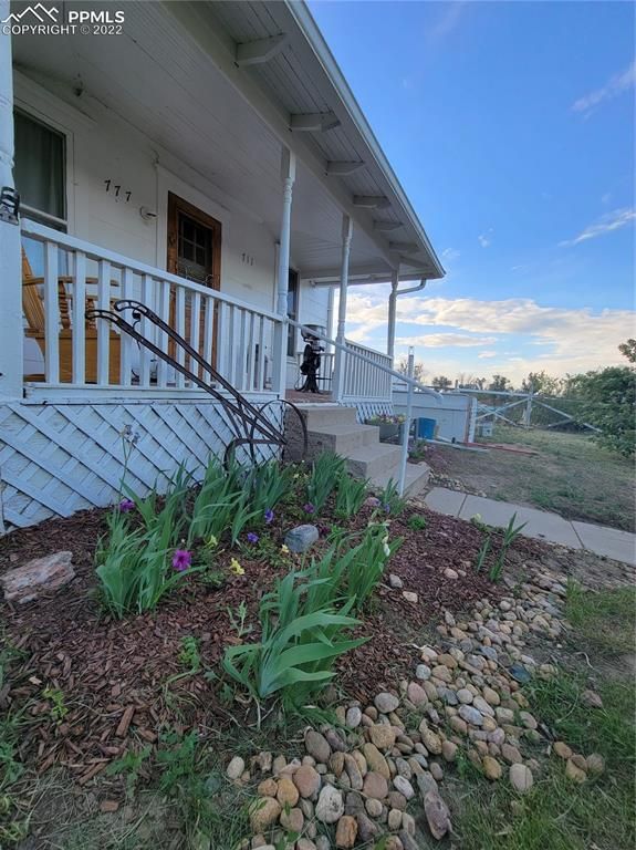 711 Navajo Ave, Simla, CO 80835
