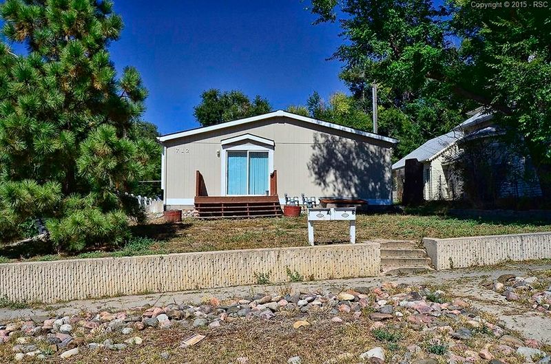 712 E Moreno Ave, Colorado Springs, CO 80903