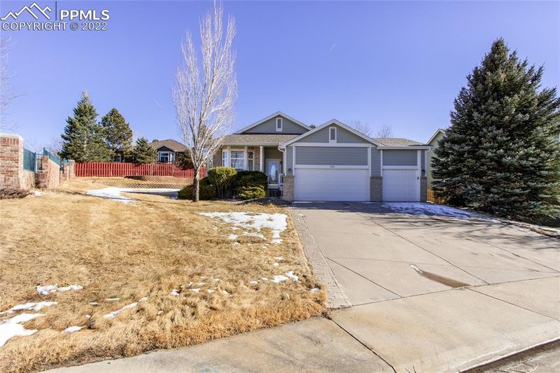 7122 Umber St, Arvada, CO 80007