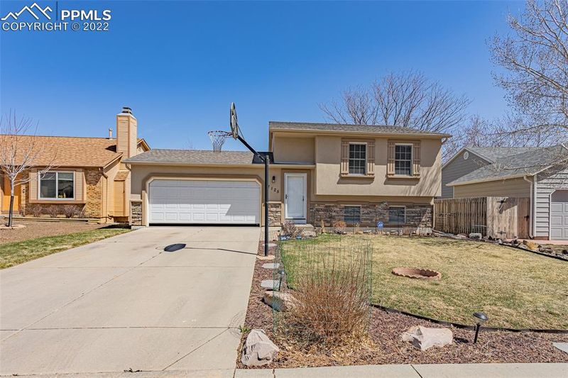 7125 Grey Feather Ct, Colorado Springs, CO 80919