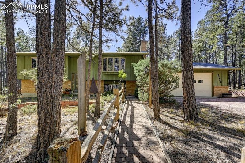 7125 Mcferran Rd, Colorado Springs, CO 80908