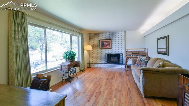 713 Panorama Dr, Colorado Springs, CO 80904