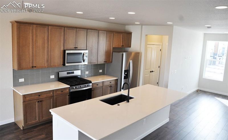 7131 Hunter Jumper Dr, Colorado Springs, CO 80922