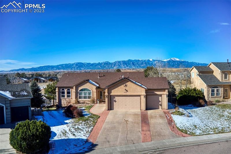 7137 Appletree Loop, Colorado Springs, CO 80925