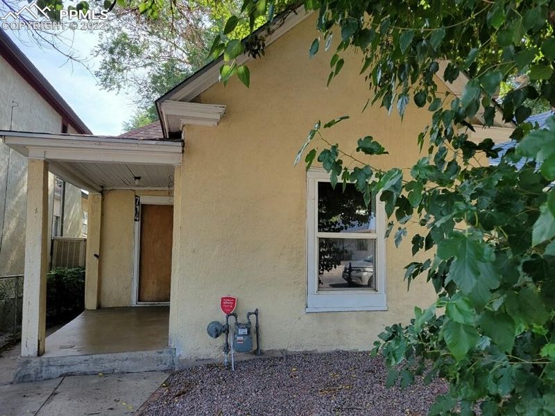 714 E Abriendo Ave, Pueblo, CO 81004