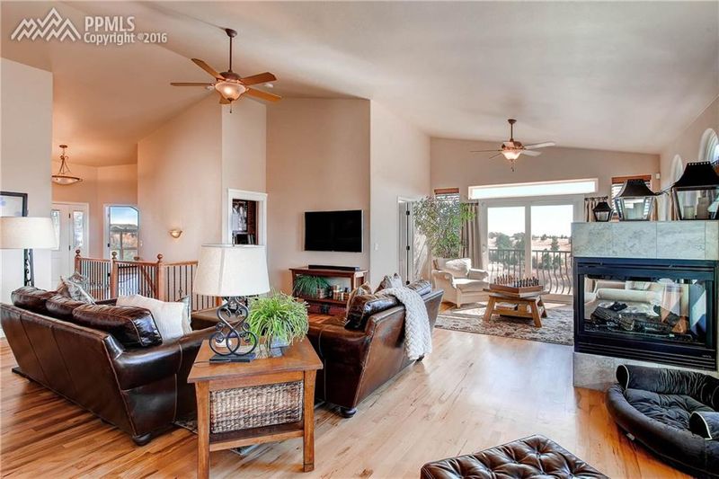 7141 Forestgate Dr, Colorado Springs, CO 80908