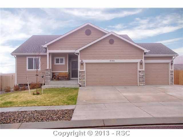 7142 Red Cardinal Loop, Colorado Springs, CO 80908