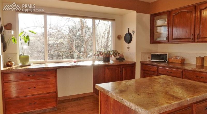 7145 Ashley Dr, Colorado Springs, CO 80922
