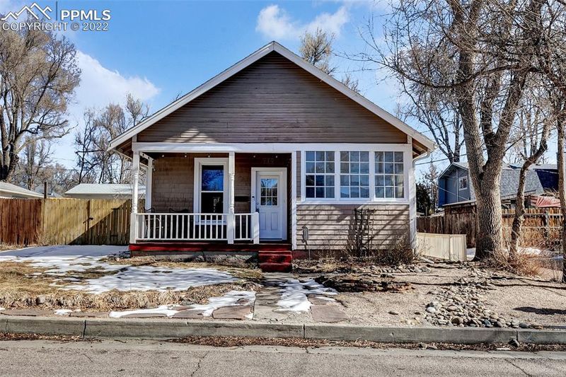 715 Arcadia Pl, Colorado Springs, CO 80903