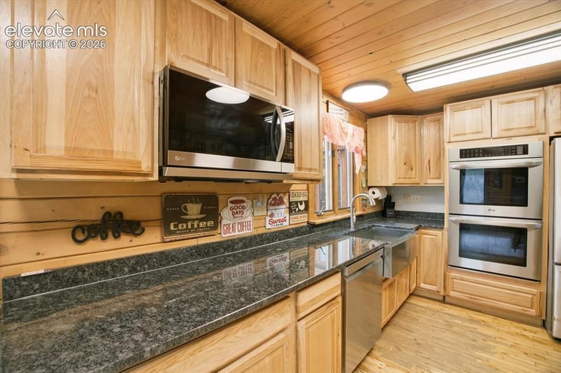 715 Bison Creek Trl, Florissant, CO 80816