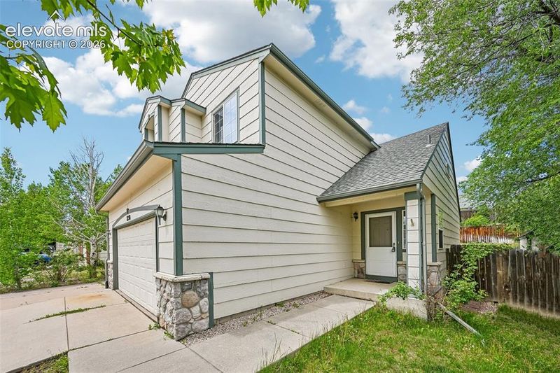 7150 Allens Park Dr, Colorado Springs, CO 80922