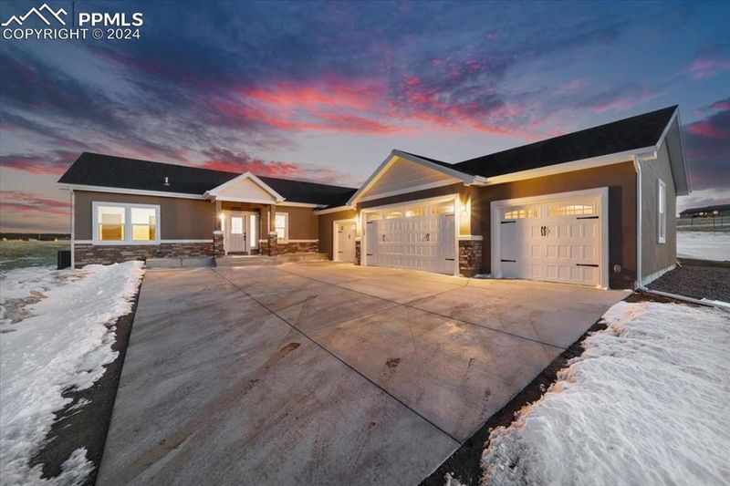 7153 Marshbern Ct, Colorado Springs, CO 80908