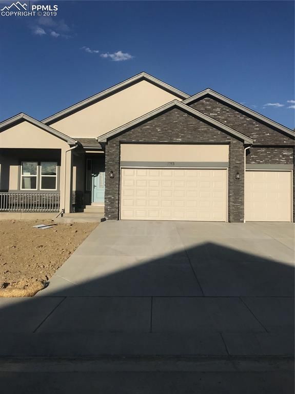 7153 Peachleaf Dr, Colorado Springs, CO 80925