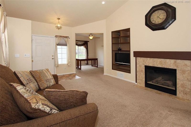 7153 Saddle Up Dr, Colorado Springs, CO 80922