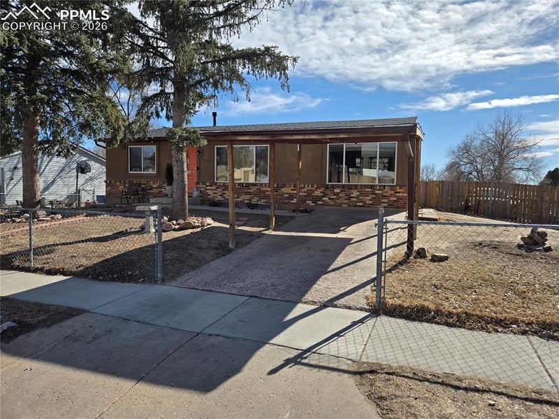 7155 Omaha Blvd, Colorado Springs, CO 80915