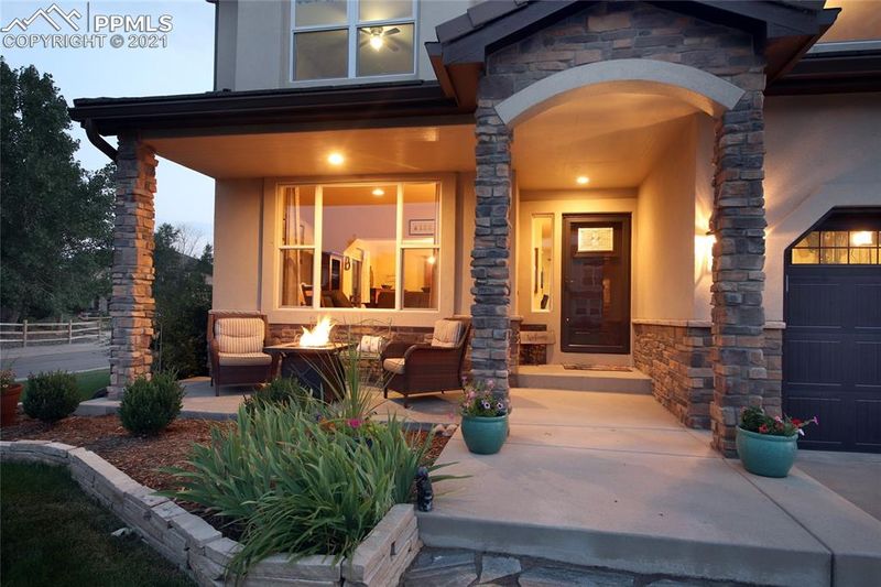 717 Capeglen Rd, Colorado Springs, CO 80906