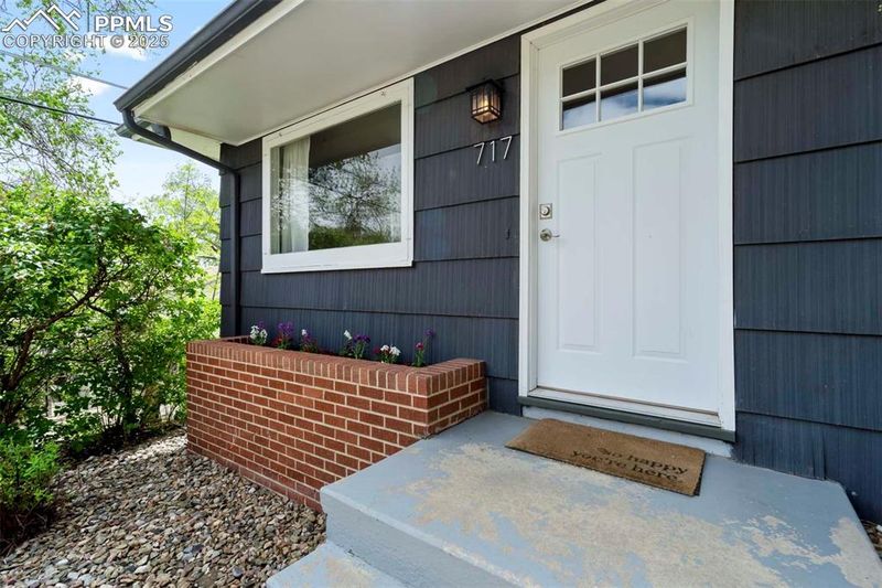 717 W Monroe St, Colorado Springs, CO 80907