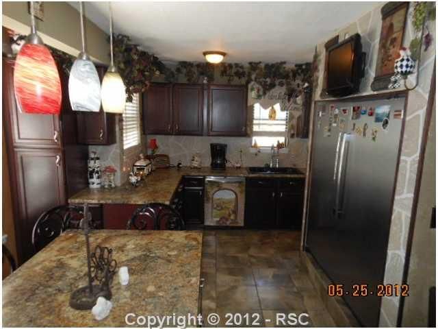 717 N Walnut St, Woodland Park, CO 80863
