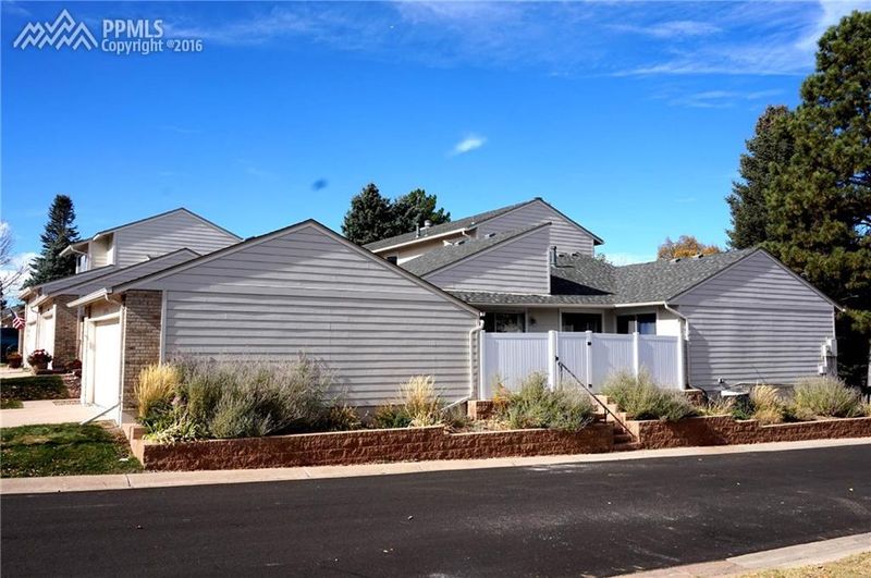 7174 S Vine Cir, Centennial, CO 81002
