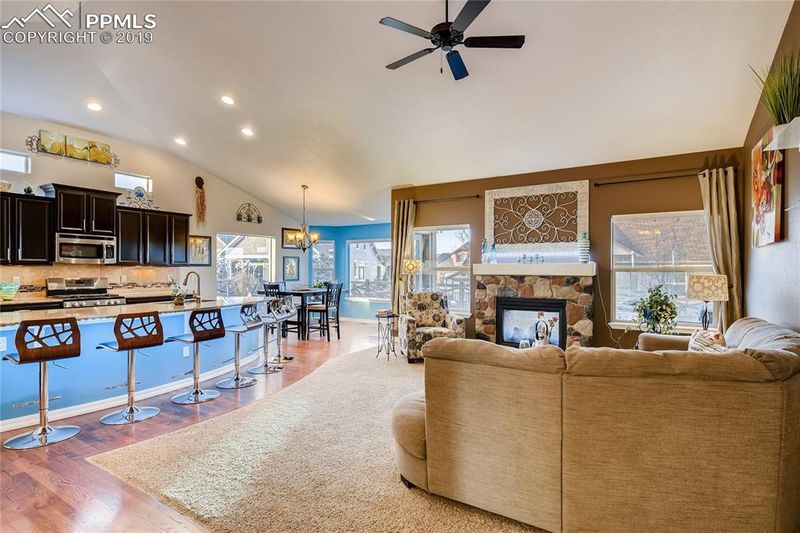 7178 Jagged Tree Cir, Colorado Springs, CO 80927