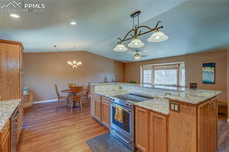7178 Lone Eagle Ln, Colorado Springs, CO 80925