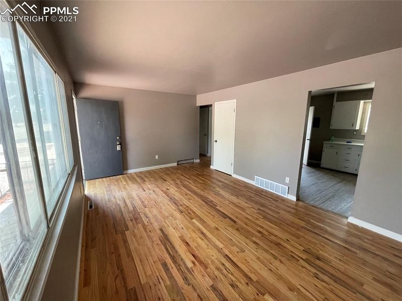 718 N Chelton Rd, Colorado Springs, CO 80909