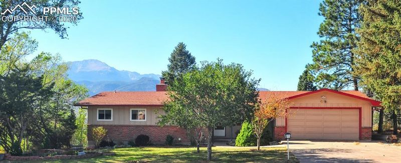 718 Crown Ridge Dr, Colorado Springs, CO 80904