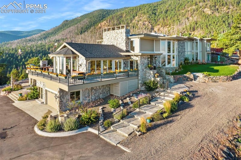 7185 Fox Ct, Larkspur, CO 80118