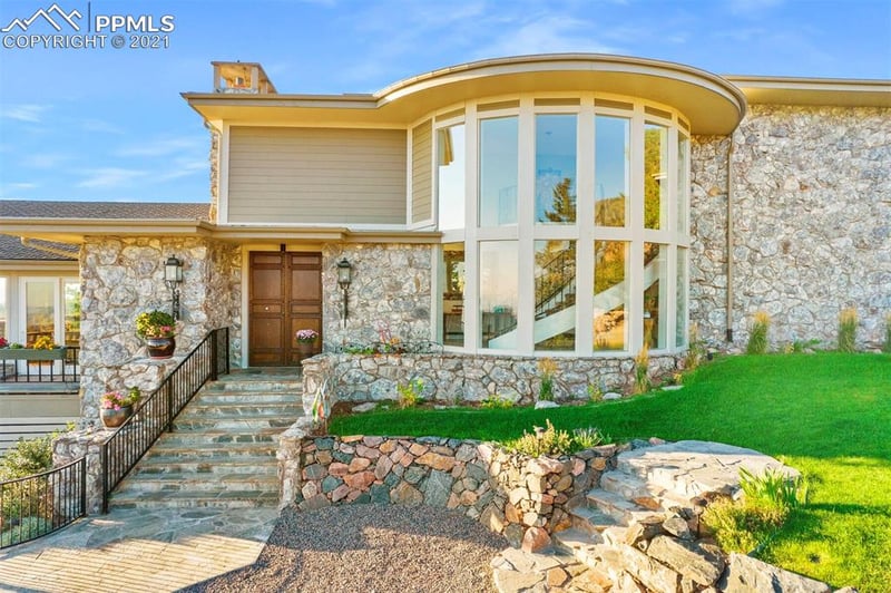 7185 Fox Ct, Larkspur, CO 80118