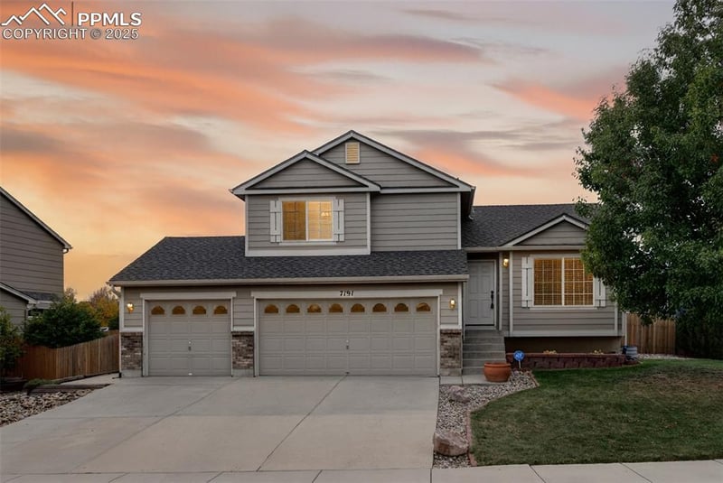 7191 Creekfront Dr, Fountain, CO 80817