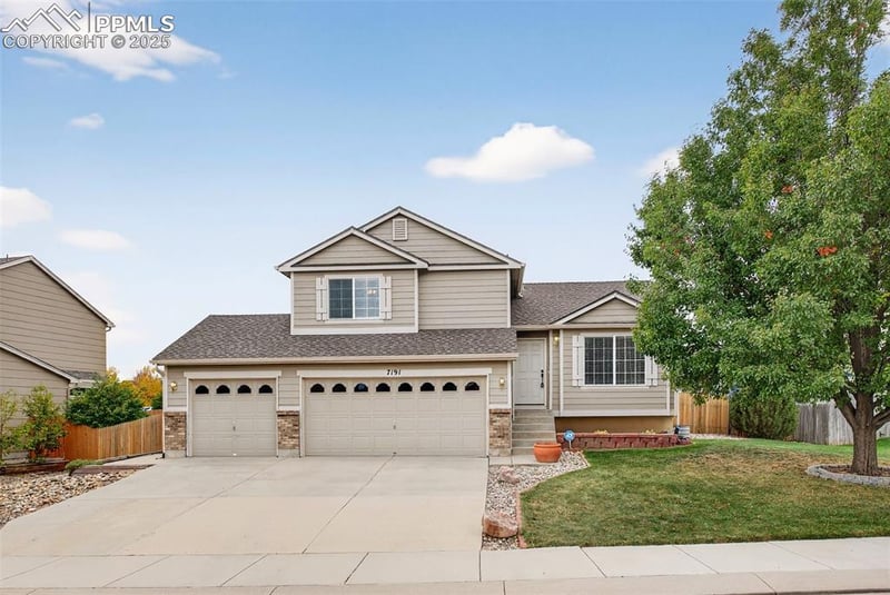 7191 Creekfront Dr, Fountain, CO 80817