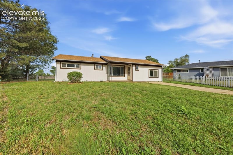 72 Doris Dr, Colorado Springs, CO 80911
