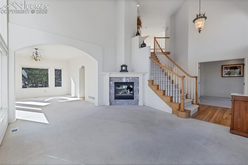 720 W Lancers Ct, Monument, CO 80132