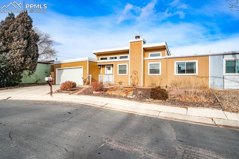 720 San Bruno Pl, Colorado Springs, CO 80906