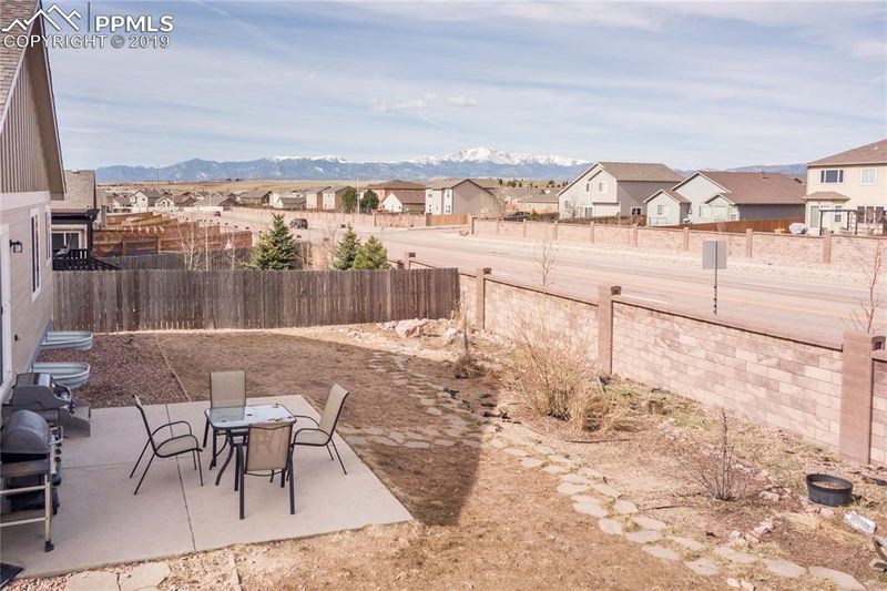 7202 Red Cardinal Loop, Colorado Springs, CO 80908