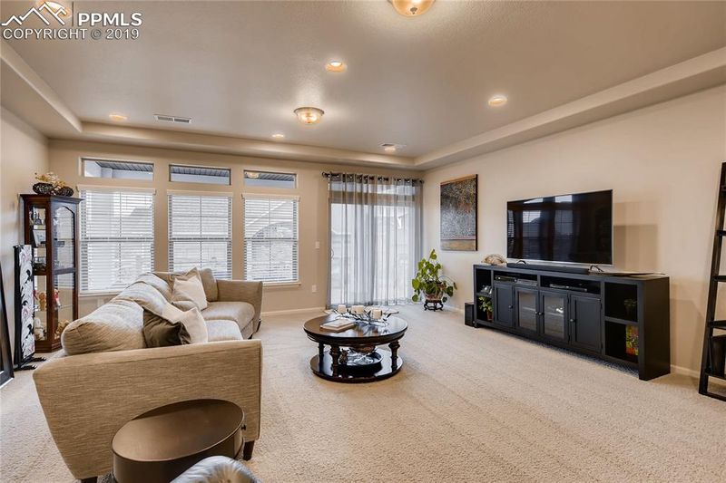 7206 Jagged Tree Cir, Colorado Springs, CO 80927