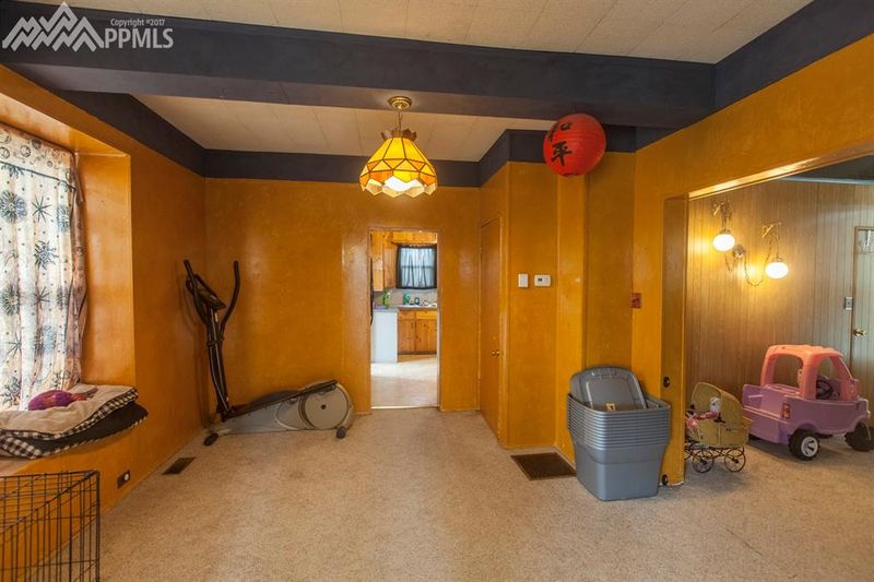 721 W Cucharras St, Colorado Springs, CO 80905