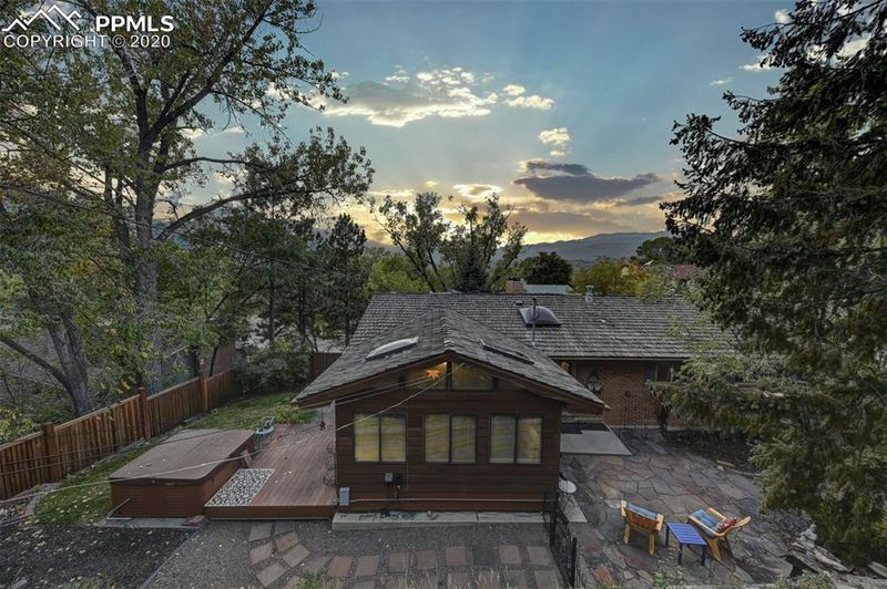 721 Panorama Dr, Colorado Springs, CO 80904