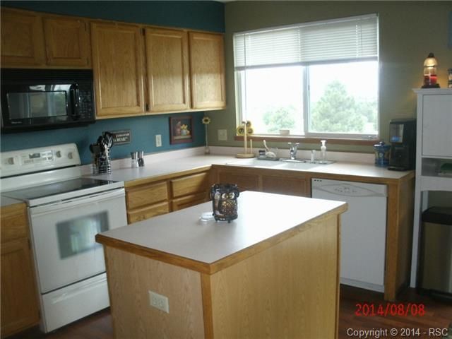 7220 Ashley Dr, Colorado Springs, CO 80922