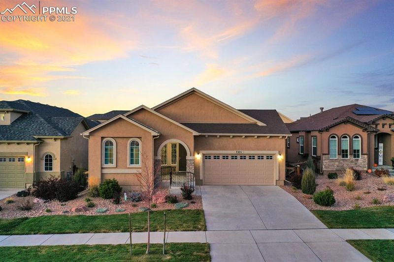 7221 Rim Bluff Ln, Colorado Springs, CO 80927