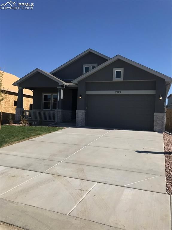 7223 Peachleaf Dr, Colorado Springs, CO 80925
