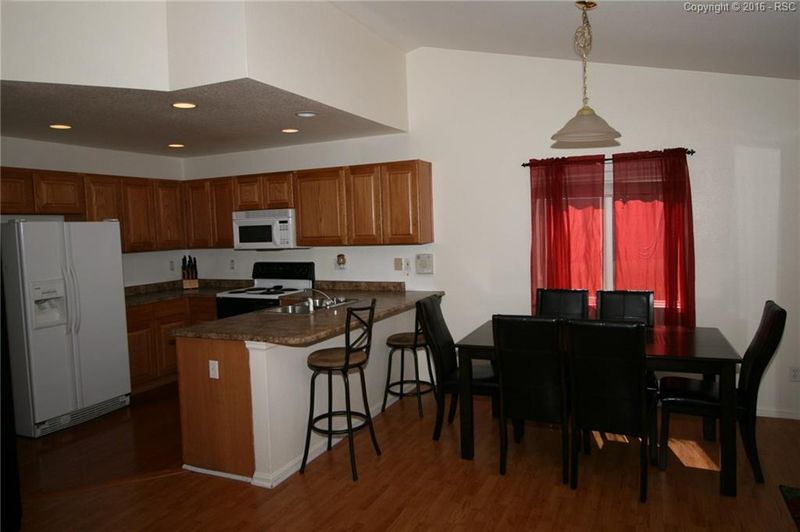7234 Edgebrook Dr, Colorado Springs, CO 80922